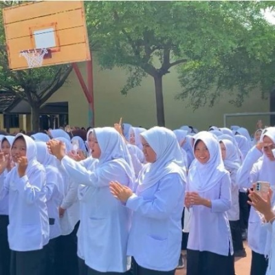 Heboh! Suasana SMAN 1 PUSAKANAGARA Dalam Perayaan Ulang Tahun Pa Prabowo