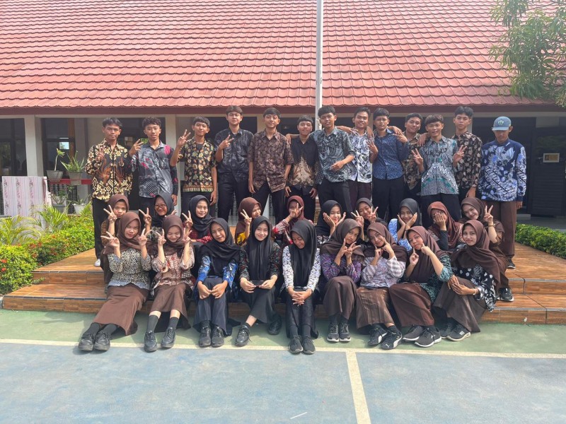 Hari Batik di Sman 1 Pusakanagara!Semangat Pelajar Untuk Melestarikan Warisan Nusantara